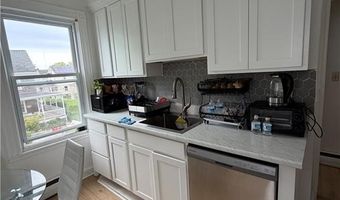 94 Warner St B, Newport, RI 02840