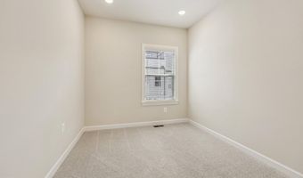 7355 MOUNTAINEER Dr, Alexandria, VA 22306