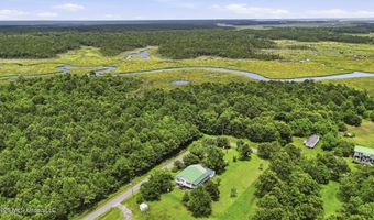 39 Th St, Bay St. Louis, MS 39520