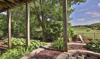 72315 Grey Fawn Dr, Albert Lea, MN 56007