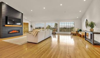 21245 OLD OAK Rd, Alpine, CA 91901