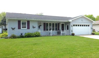 1209 Glenn St, Aplington, IA 50604