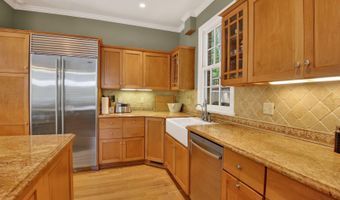 5225 ELLIOTT Rd, Bethesda, MD 20816