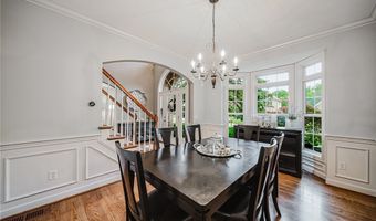 985 W Martin Ave, Amherst, OH 44001