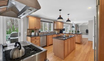 3 Seten Cir, Andover, MA 01810