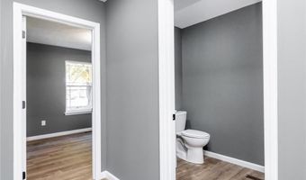 521 W Maple St, Austin, IN 47102