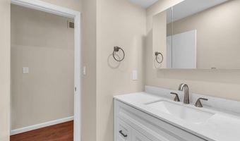 404 9th Ave Upper, Belmar, NJ 07719