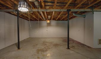 914 Thelma St, Benton, AR 72015