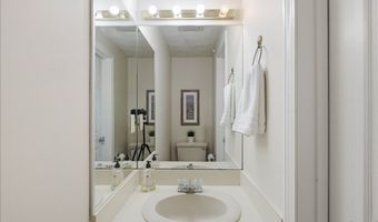 53 Front St 53, Beverly, MA 01915