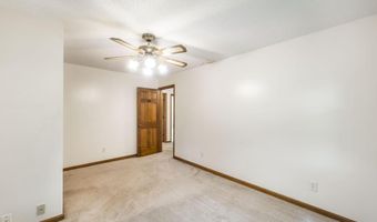 1404 Beaver Oaks Dr, Macon, GA 31220
