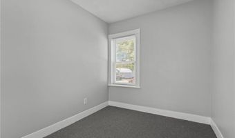 9 Gardner Ave, Cranston, RI 02910