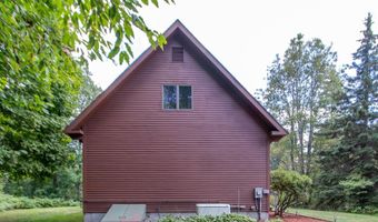 29 Roundy Brook Rd, Burke, VT 05871