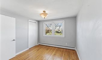 16 N Rose St, East Providence, RI 02914