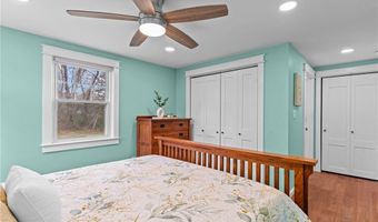 4 Sherbrooke Rd, Barrington, RI 02806