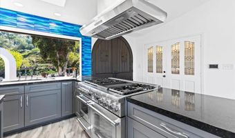 5030 Helix Ter, La Mesa, CA 91941