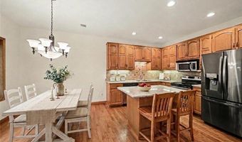 12999 Garvin Brook Ln, Apple Valley, MN 55124