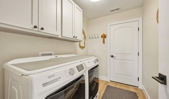 313 Rendezvous St, Buffalo, WY 82834