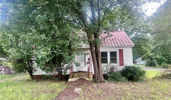 621 3rd Ave SE, Aliceville, AL 35442