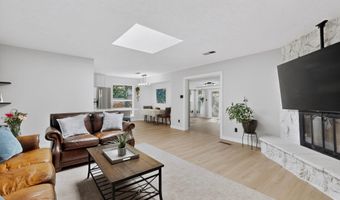 2704 Palo Alto Dr NE, Albuquerque, NM 87112