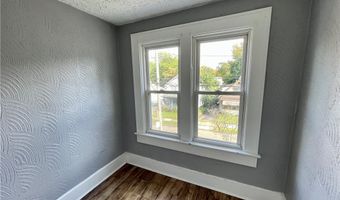 1072 Pitkin Ave, Akron, OH 44310