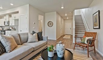 61187 Splendor Ln, Bend, OR 97702