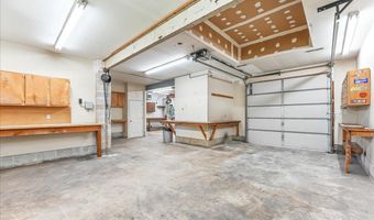 230 TREE TOP Ln, Hockessin, DE 19707