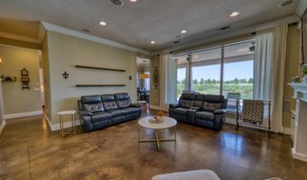 2112 Westridge Rd, Carlsbad, NM 88220