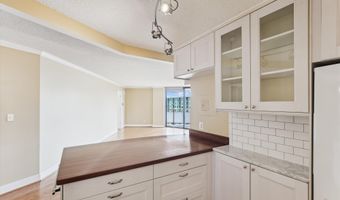 5225 POOKS HILL Rd 1701N, Bethesda, MD 20814
