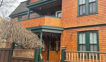 17 Lincoln St, Newport, RI 02840