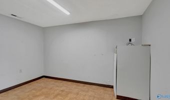 1214 N Jefferson St, Athens, AL 35611