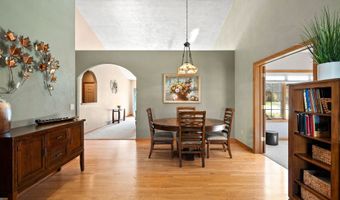 3302 E FALLCREEK Ln, Appleton, WI 54913