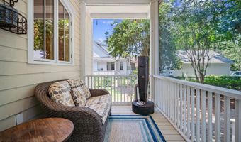 106 Coosaw Club Dr, Beaufort, SC 29907