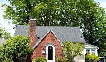 301 Hickory Ave, Bergenfield, NJ 07621