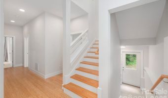 39 Hubbard Ave, Asheville, NC 28806