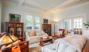 901 McCollum Dr, Bentonville, AR 72712