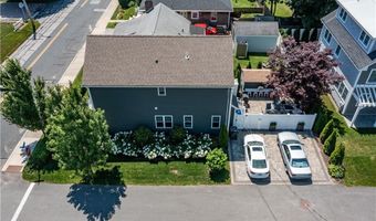 19 Eustis Ave, Newport, RI 02840