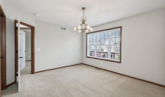 15533 Eagle Shore Dr 806, Apple Valley, MN 55124