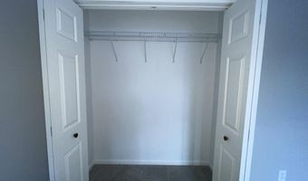913 Pine Ave, Alma, MI 48801