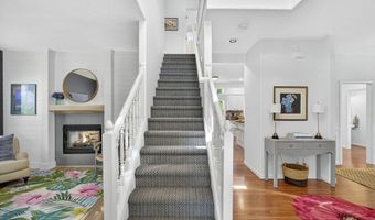 16755 NW AVONDALE Dr, Beaverton, OR 97006