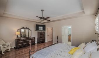 117 HARVESTER Dr, Lake Frederick, VA 22630