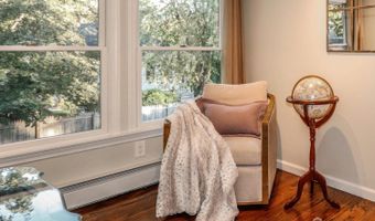 82 Kempson Pl, Metuchen, NJ 08840