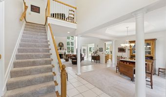 915 Cimarron Oval, Aurora, OH 44202