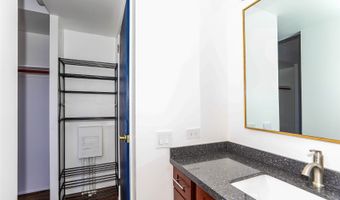 225 Queen St 20D, Honolulu, HI 96813