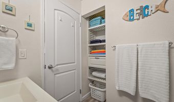 140 UWAPO Rd 58-204, Kihei, HI 96753