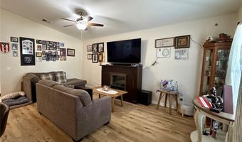 313 OAK St, Auburndale, FL 33823
