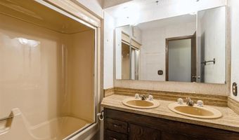 2907 Northwood Dr, Ames, IA 50010