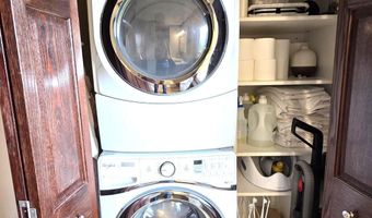334 17th St, Ackley, IA 50601
