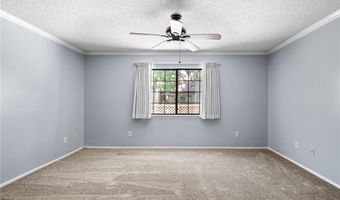 19128 Cedar Dr, Apple Valley, CA 92308