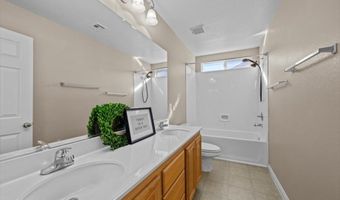 121 Pettswood Dr, Henderson, NV 89002