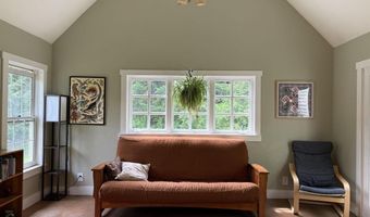 28 Greenleaf St, Brattleboro, VT 05301